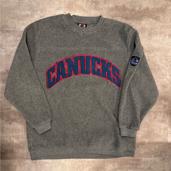 NHL Other - Y2K Vancouver Canucks Fleece Sweater- Unisex Large